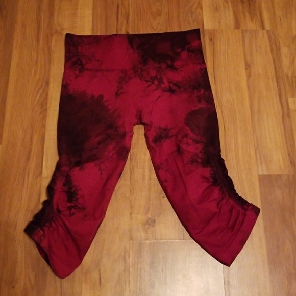 lululemon athletica Pants - Lululemon In The Flow Crop